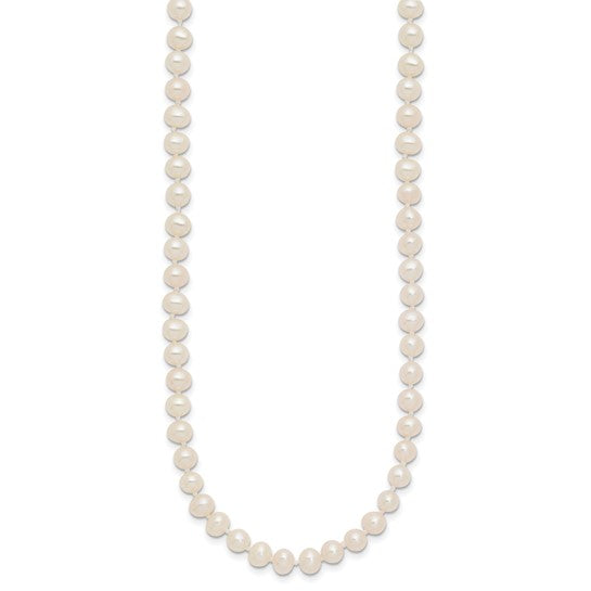Ladies 4-5 mm White FreshWater Cultured Pearls 18"